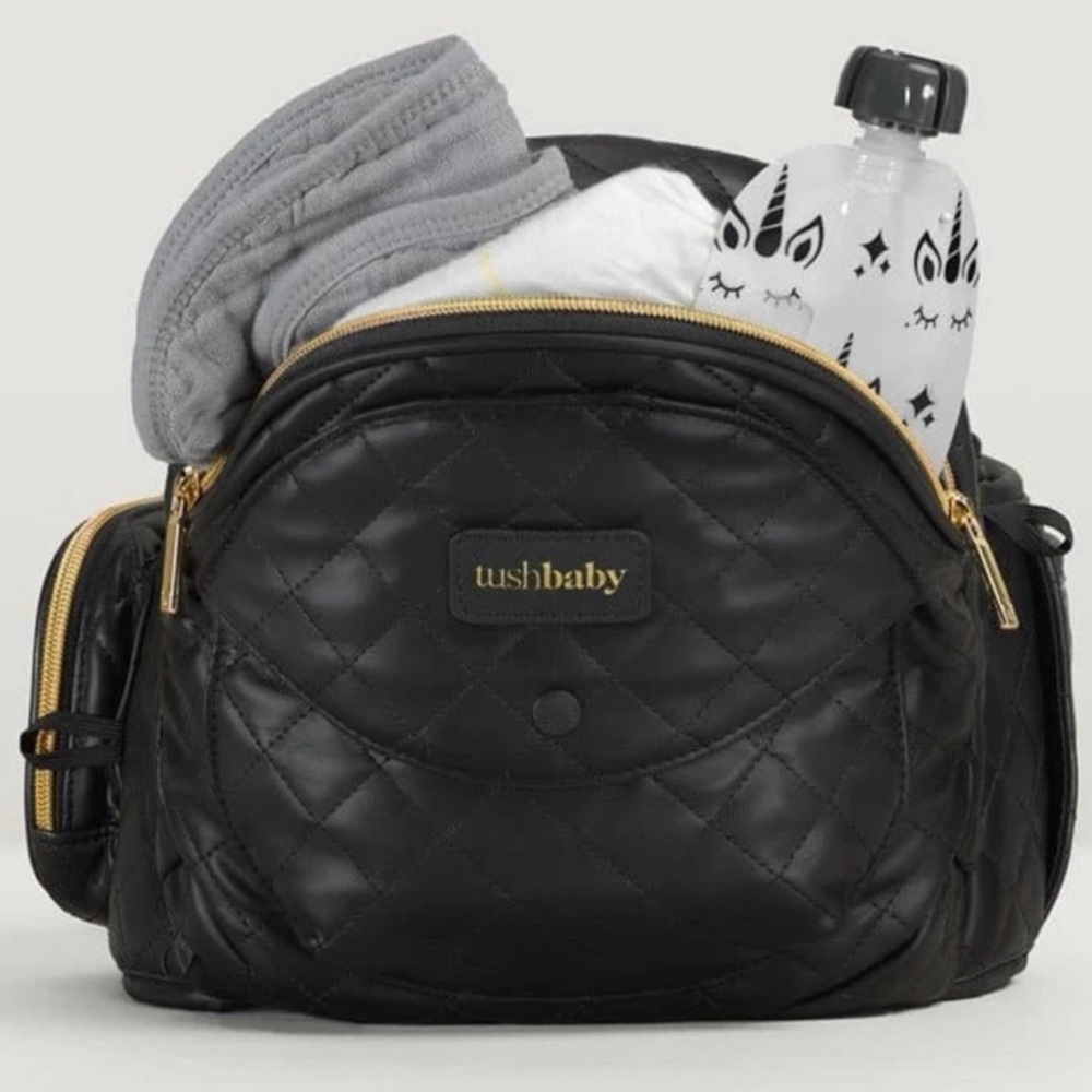 Carrier - vegan leather quilted black and gold
